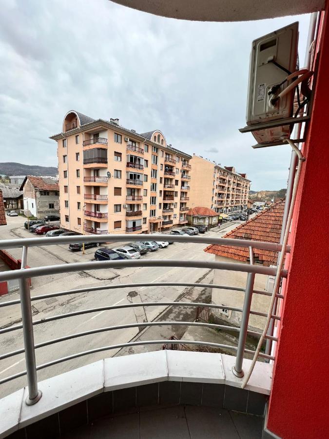 Apartman Lana Leilighet Doboj Eksteriør bilde